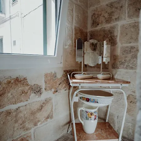 Palazzo Pezzolla Apartments *