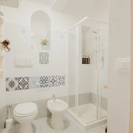 Palazzo Pezzolla Apartments Vakantiehuis *