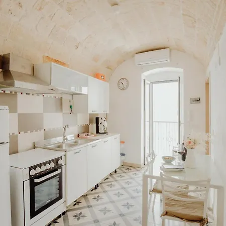 Palazzo Pezzolla Apartments * Monopoli