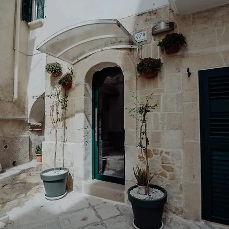 Palazzo Pezzolla Apartments 度假居 *